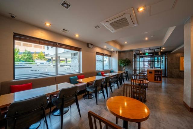 I-Check Hyunjin Hotel Тонхэ Экстерьер фото