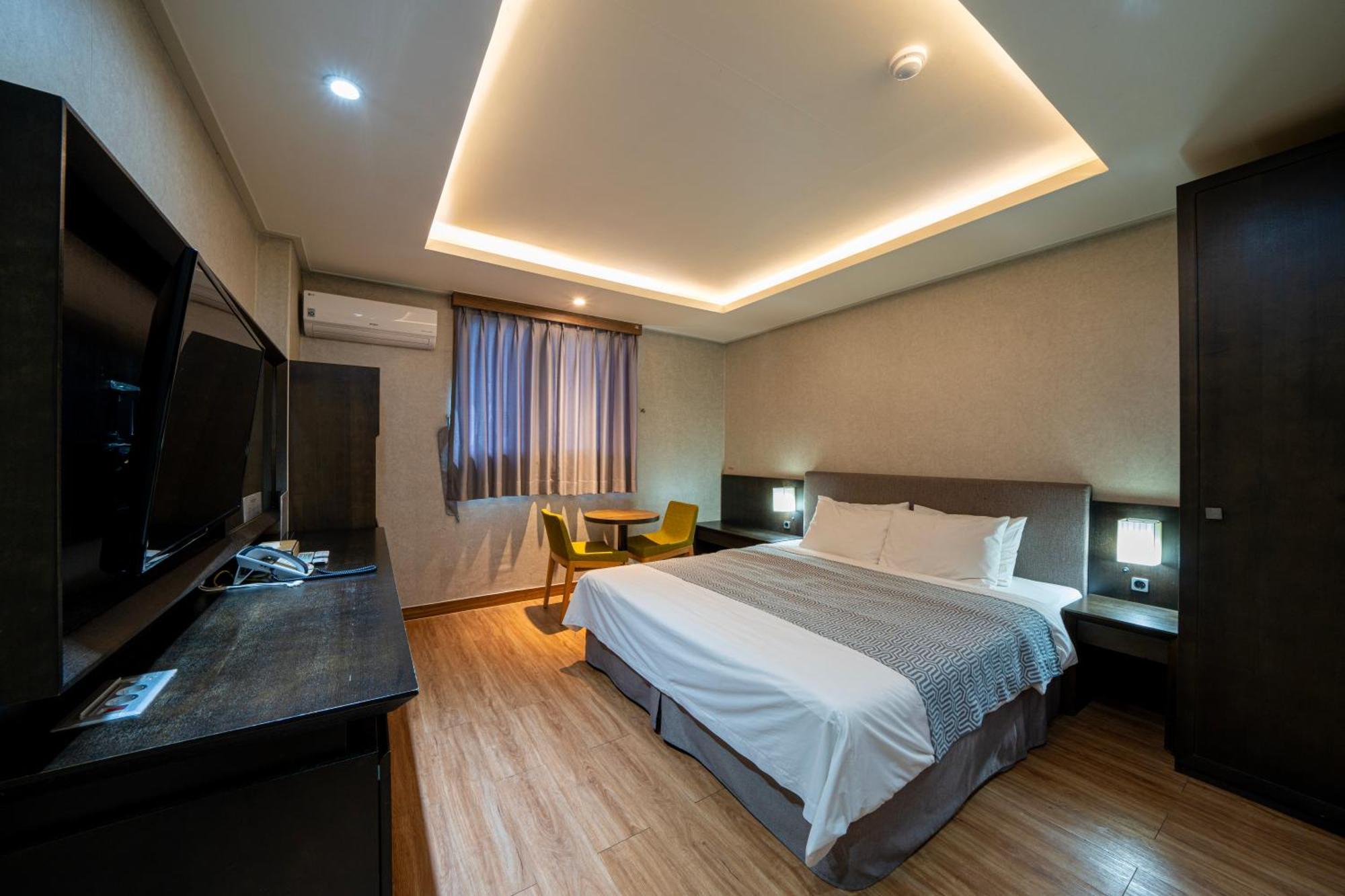 I-Check Hyunjin Hotel Тонхэ Экстерьер фото